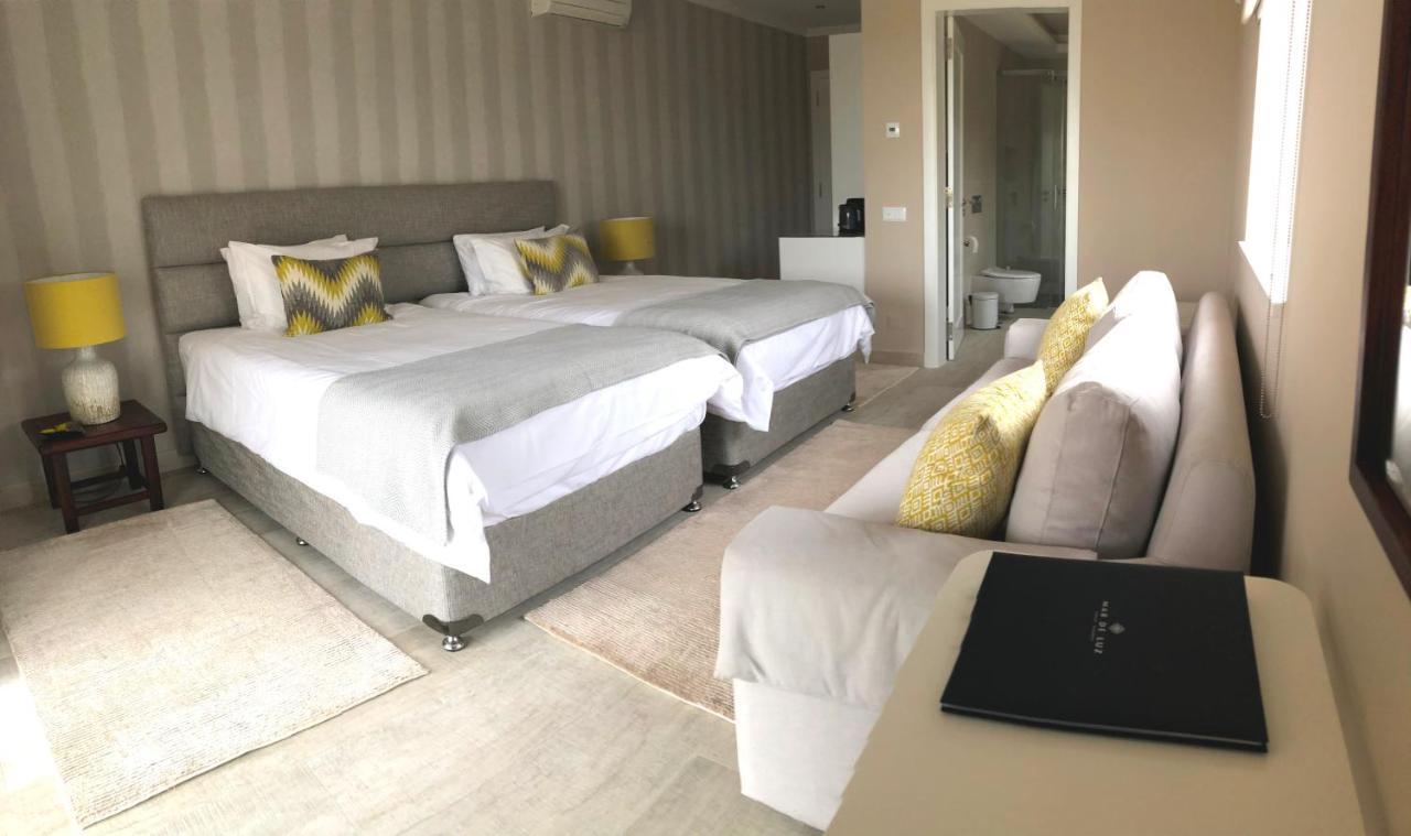 Mar De Luz Bed & Breakfast Loule Bagian luar foto