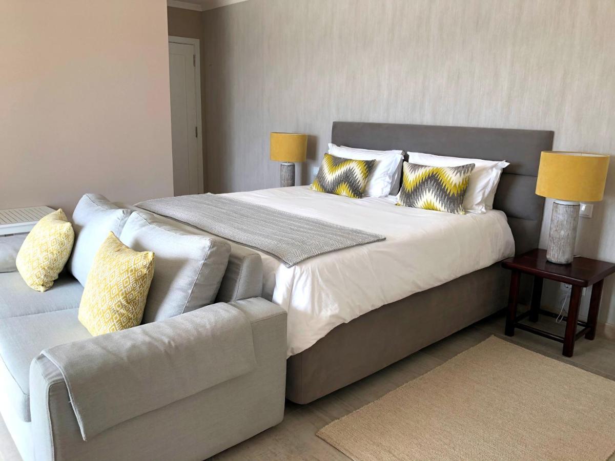 Mar De Luz Bed & Breakfast Loule Bagian luar foto